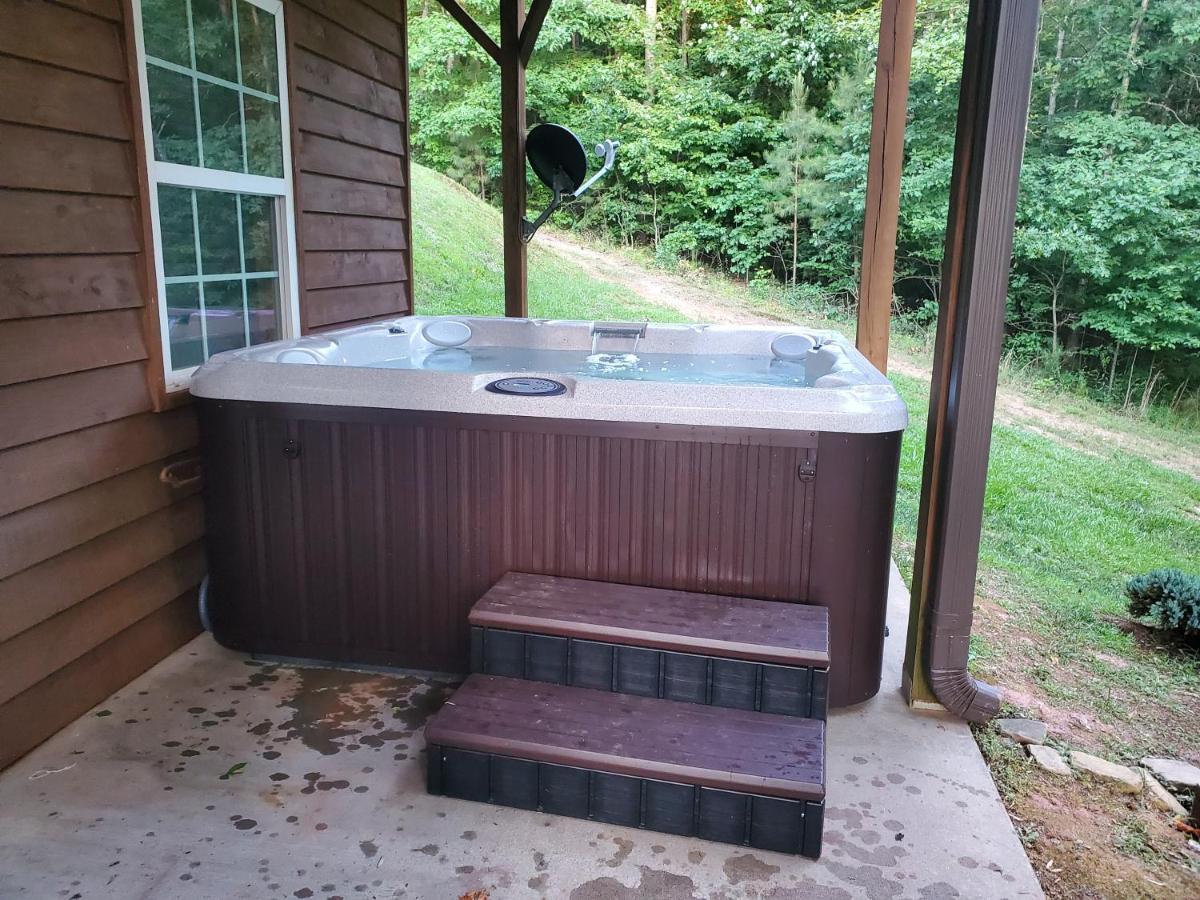 Smoky Mountain Cabin - Hot Tub - Fire Pit Murphy Esterno foto
